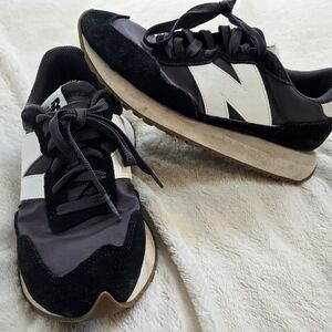 New Balance Womens Gray and Black Sneakers